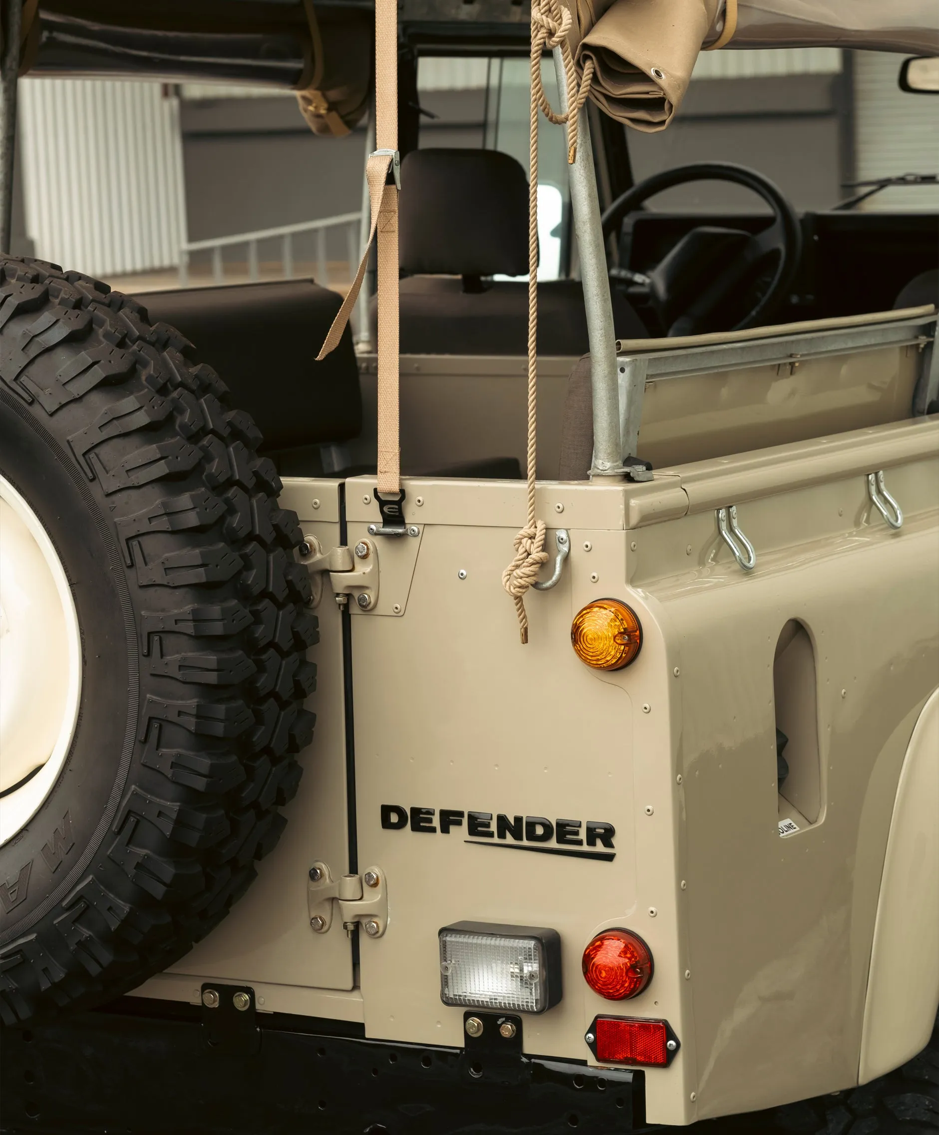 Beach Runner Defender 110