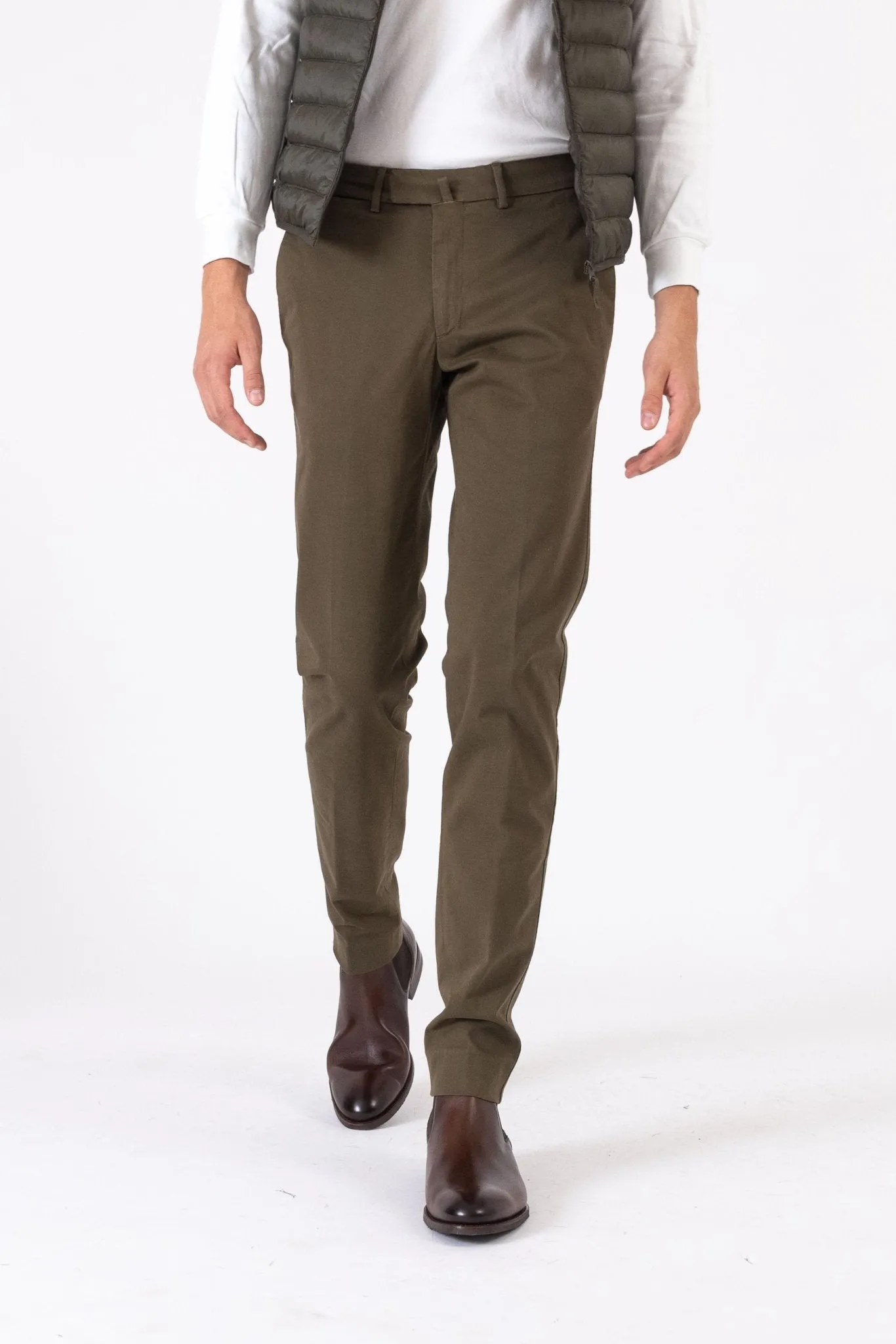 CHINO GABARDINE DE COTON STRETCH VERT PICKLE - BZV3
