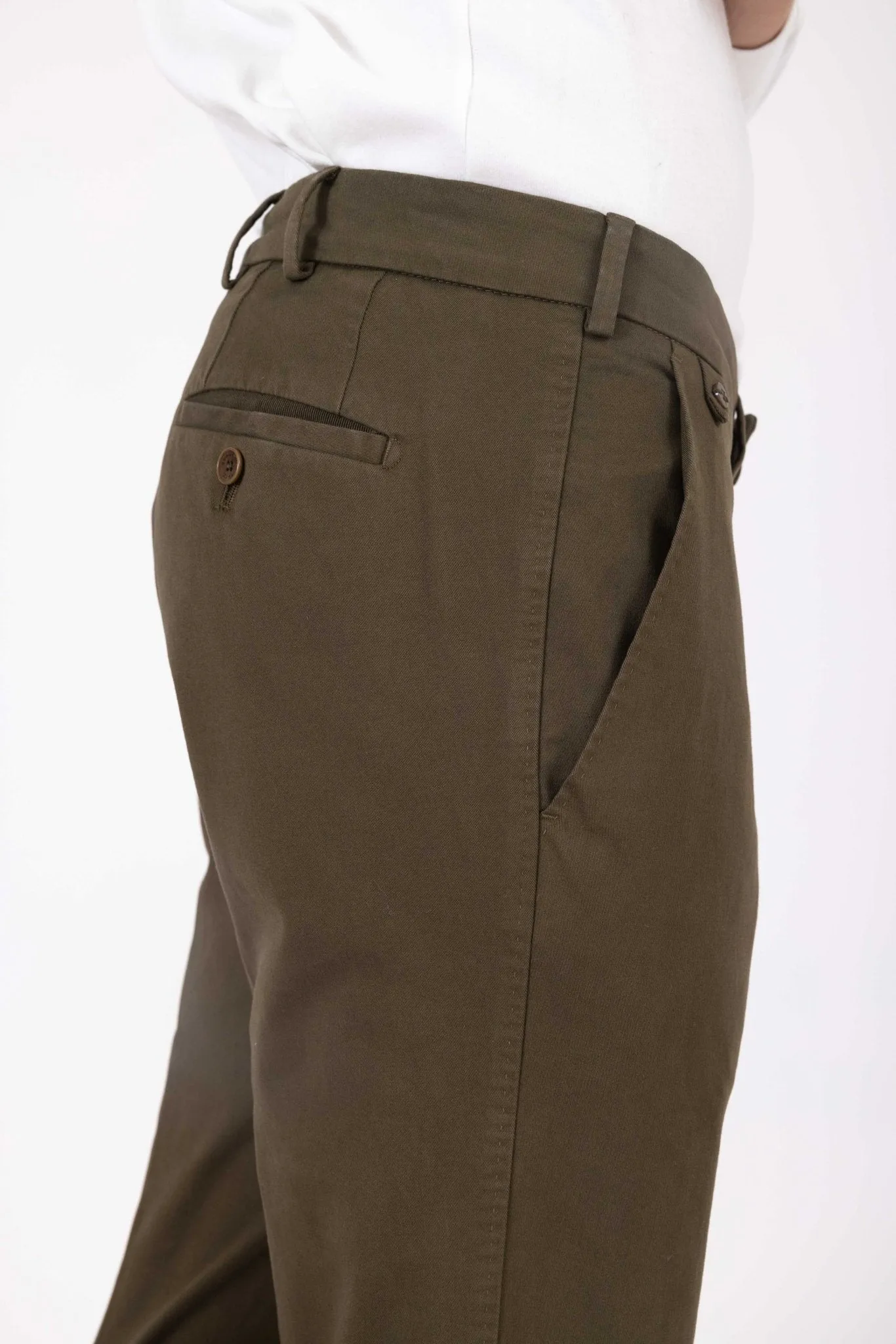 CHINO GABARDINE DE COTON STRETCH VERT PICKLE - BZV3