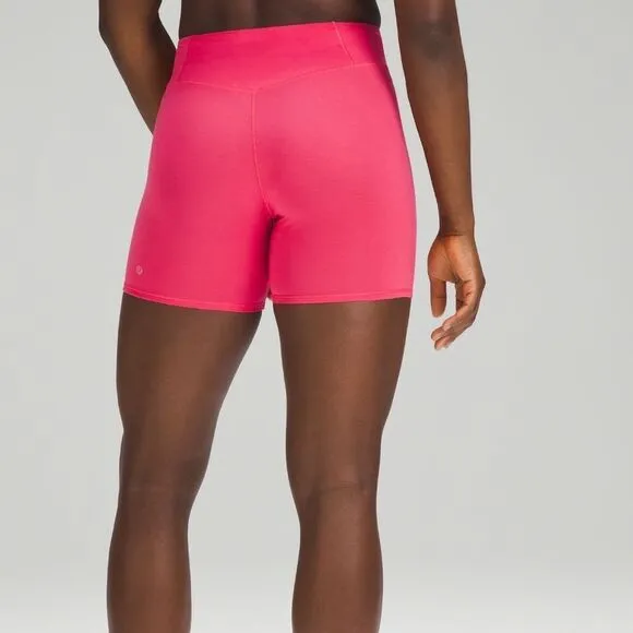 Lululemon UnderEase Super-High-Rise Shortie Underwear 2 Pack NWT Small