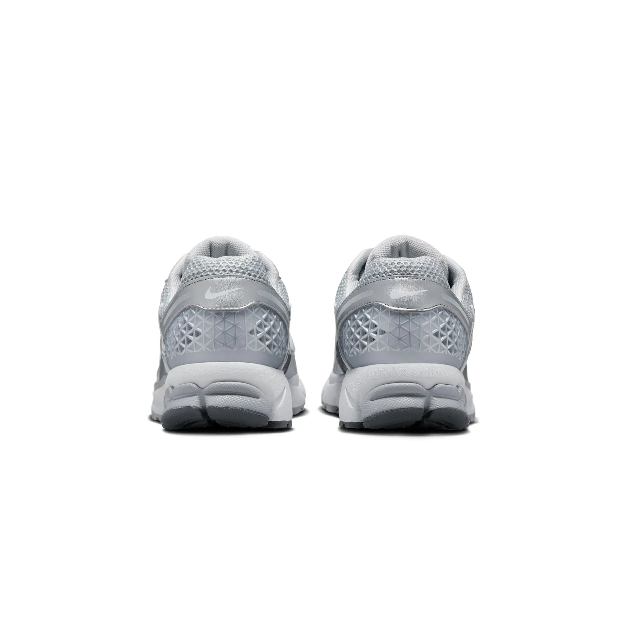 Nike Mens Zoom Vomero 5 Shoes