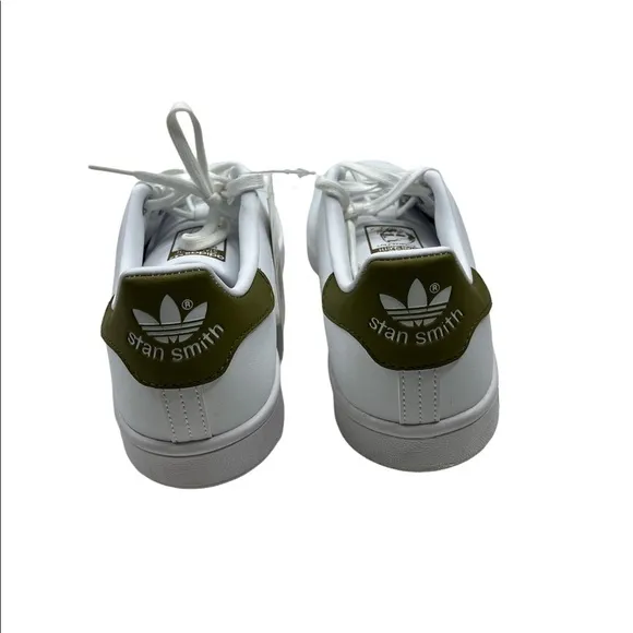 NWT adidas Originals Kids Stan Smith (End Plastic Waste} White Sneaker Size 5.5
