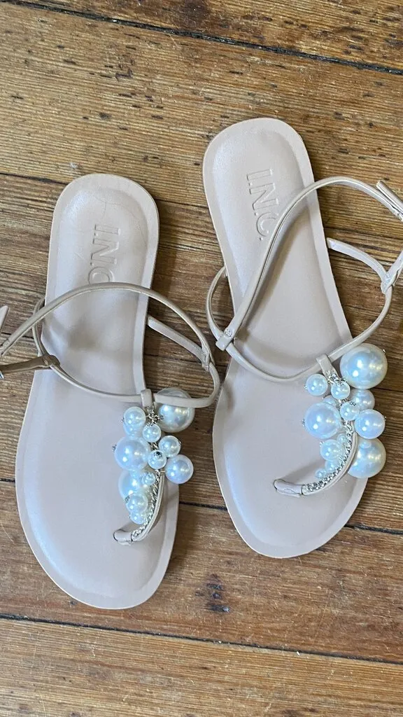Pearl T strap Sandals