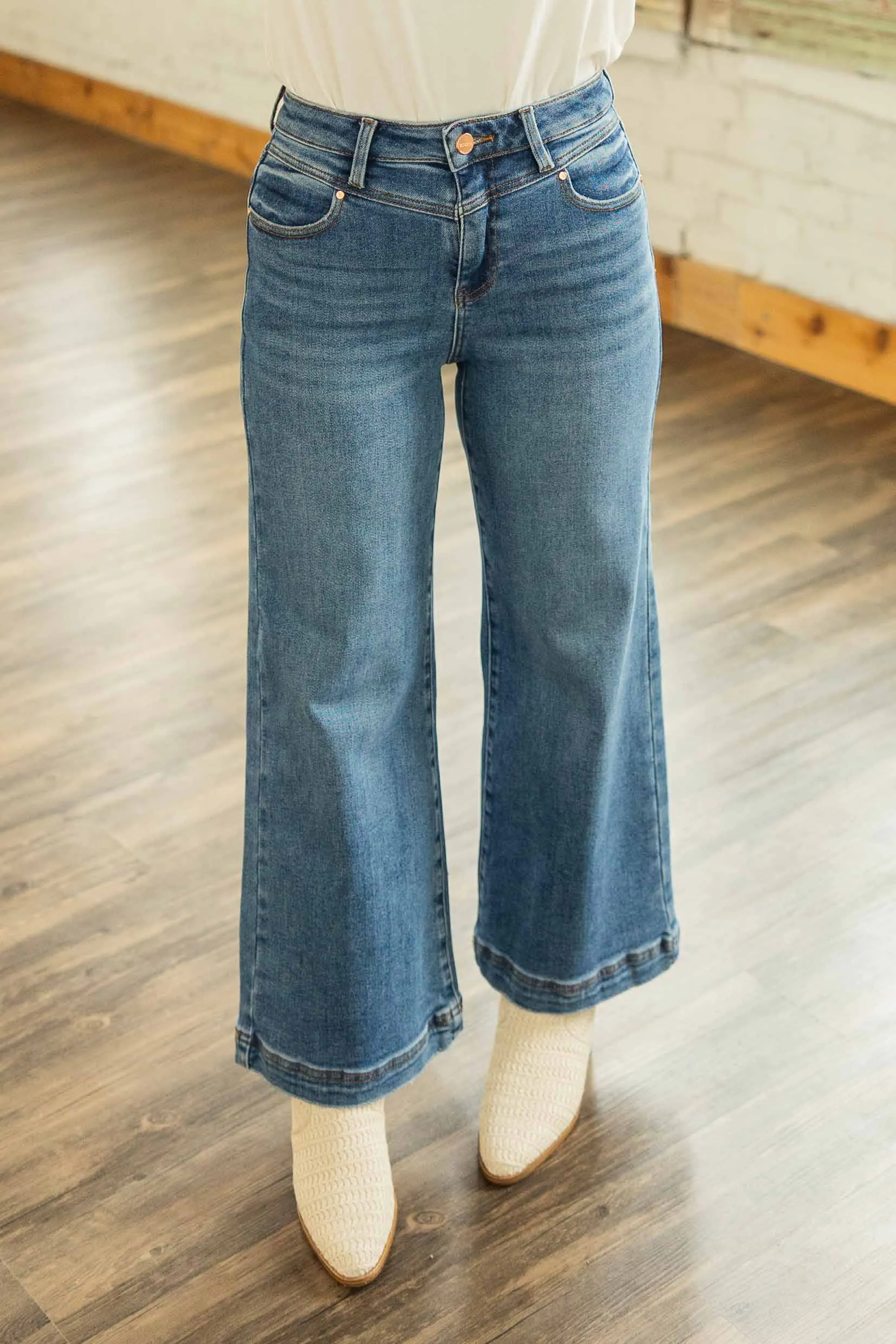[RISEN] LAUREN FRONT YOKE WIDE LEG CROPPED JEANS