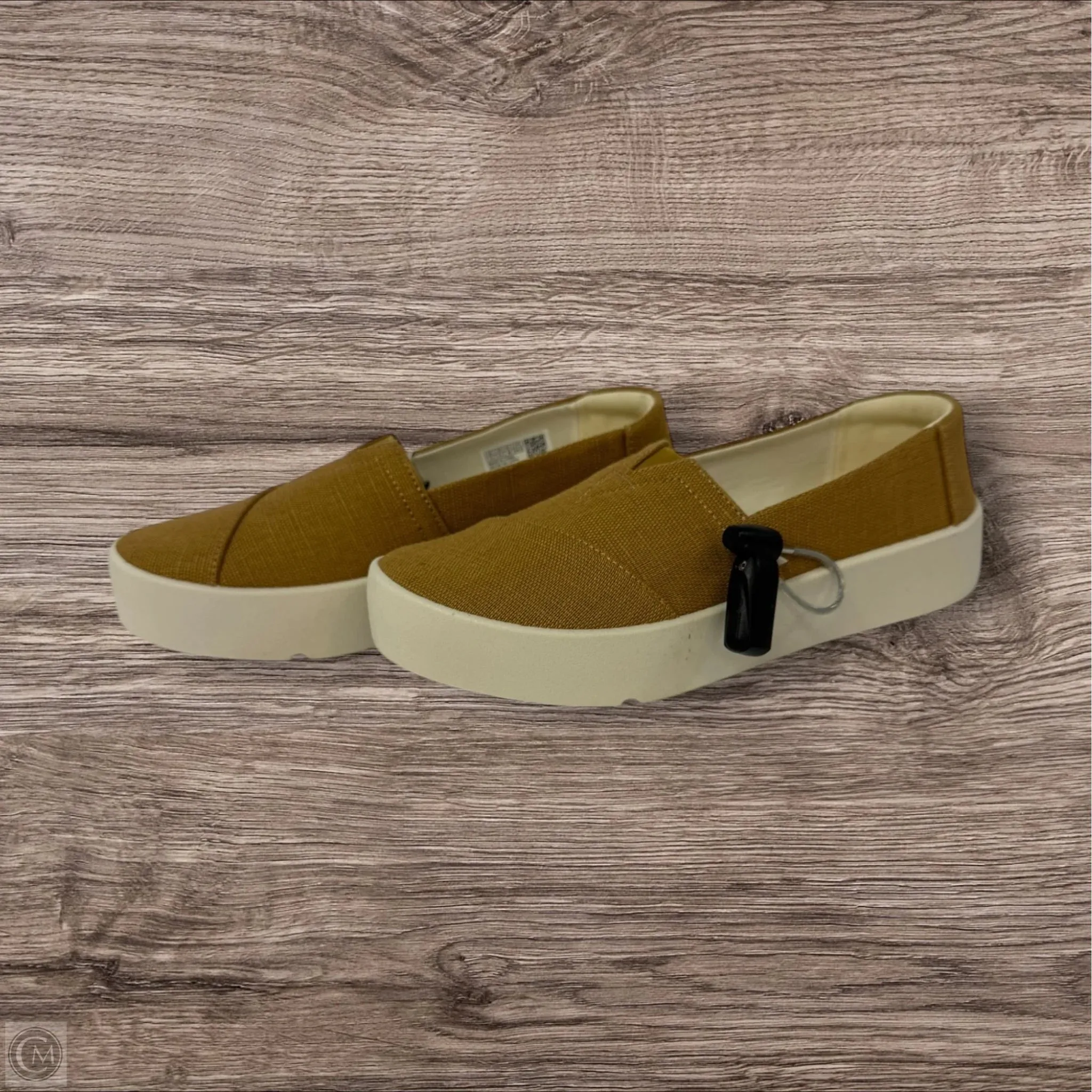 Shoes Flats By Toms In Maize Size: 7.5