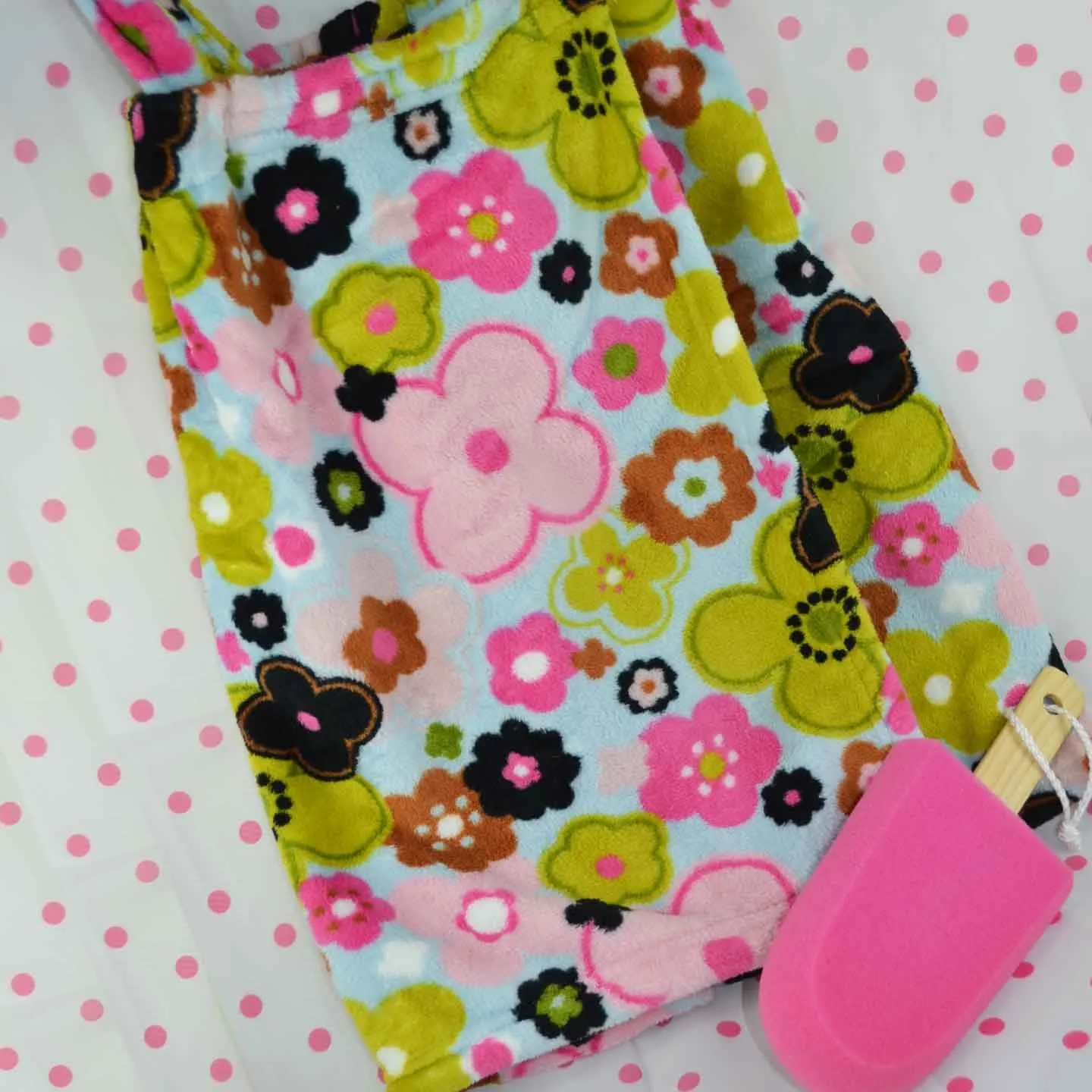 Spa Wrap and Popsicle Sponge