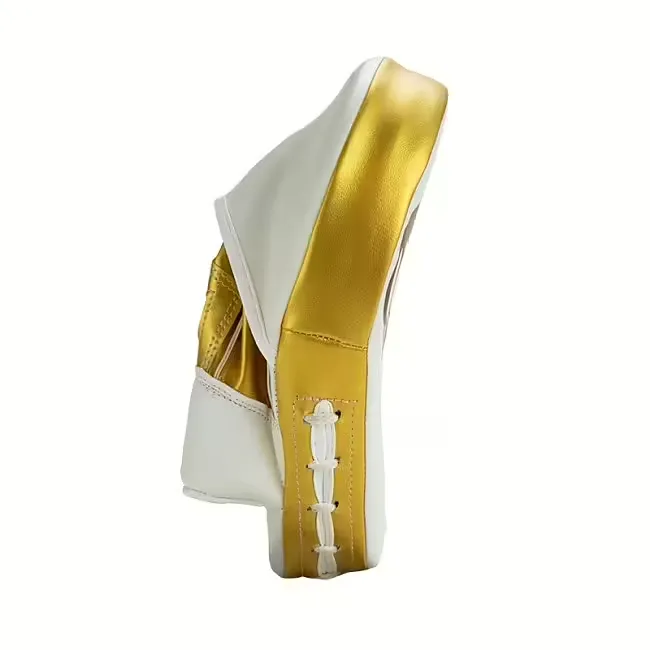 SUPER PRO COMBAT GEAR PU CURVED PUNCH MITTS