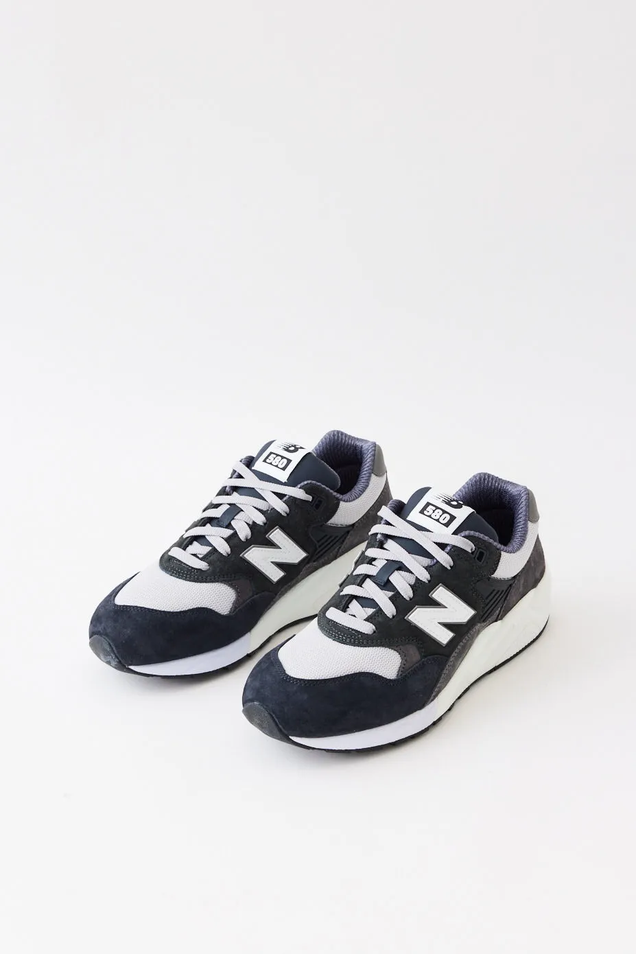 x New Balance MT580 Sneakers